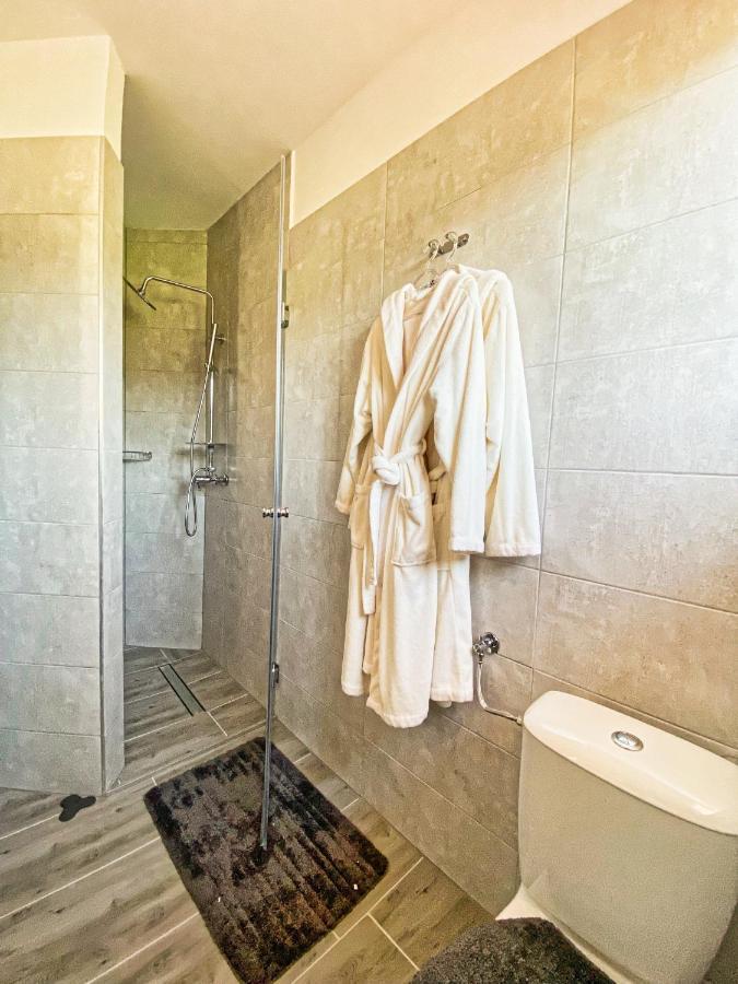 Apartmani Fenestra Otocac Ngoại thất bức ảnh